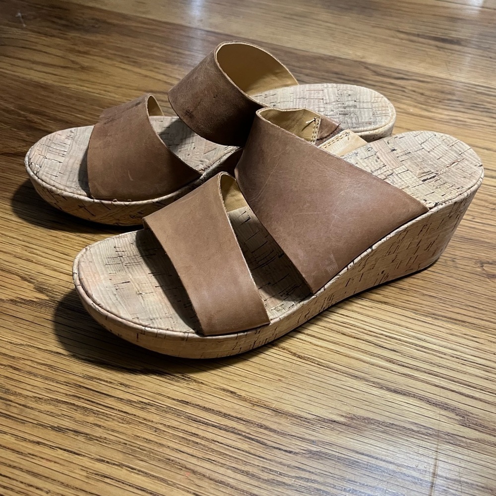 Korks Tan Cork Wedge Sandals Size 8M Leather Upper